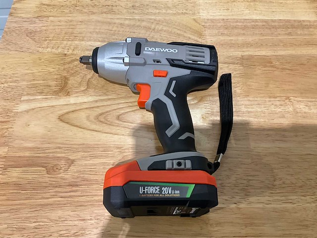 Daewoo - 2026 - u force 4 in 1 - gereedschapsset - afbeelding 2 van  3