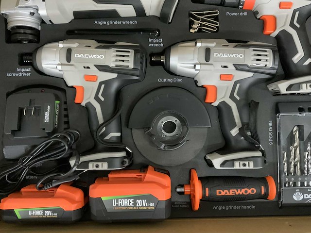Daewoo - accu gereedschapset u-force 4 in 1 gereedschap - 2 accu's - accu lader - afbeelding 3 van  8