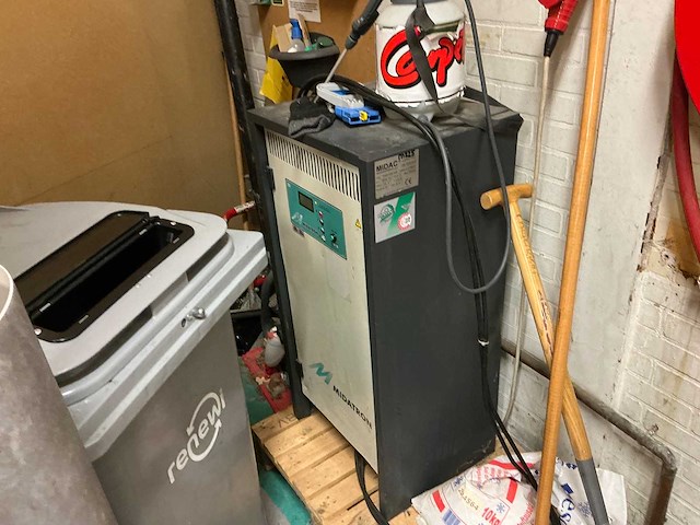 Daewoo - b13t - vorkheftruck met draagdoorn - afbeelding 5 van  13