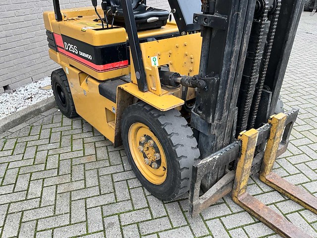 Daewoo - d25s-2 - diesel - vorkheftruck - afbeelding 12 van  16