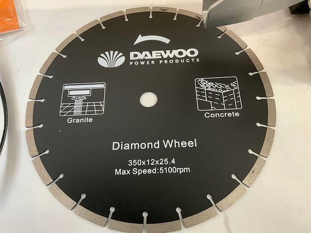 Daewoo - dacnq740s - betonzaag - 2025 - afbeelding 10 van  16