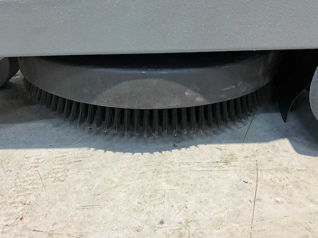Daewoo - dafr70 - schrobmachine opzit - werkbreedte 56cm - wisserbreedte 80cm - afbeelding 8 van  20