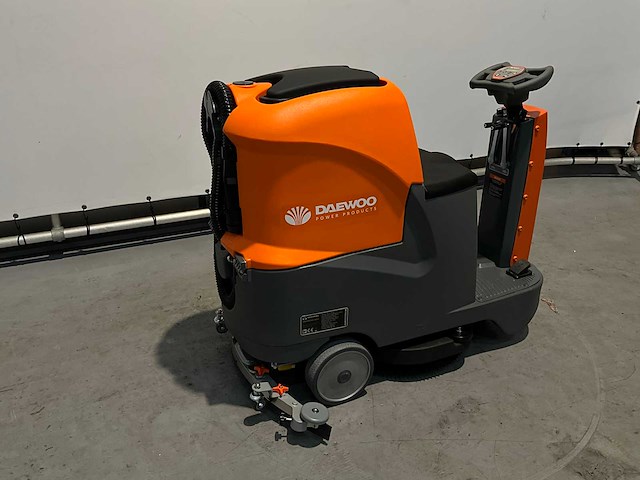 Daewoo - dafr70 - schrobmachine opzit - werkbreedte 56cm - wisserbreedte 80cm - afbeelding 15 van  17