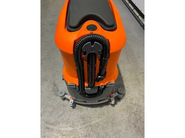 Daewoo - dafr70 - schrobmachine opzit, werkbreedte 56cm, wisserbreedte 80cm - afbeelding 13 van  16