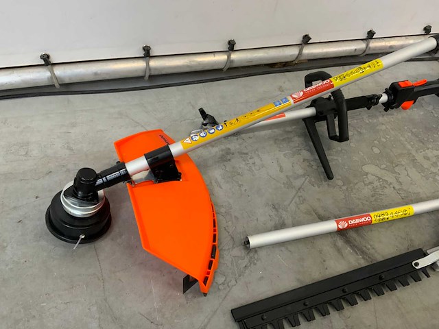 Daewoo - damtx520 - multifunctionele snoeigereedschapsset - afbeelding 2 van  10