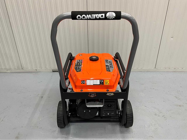 Daewoo - gdax9250e-3 - generator / aggregaat benzine - 6500w - 420 cc motor - afbeelding 1 van  2