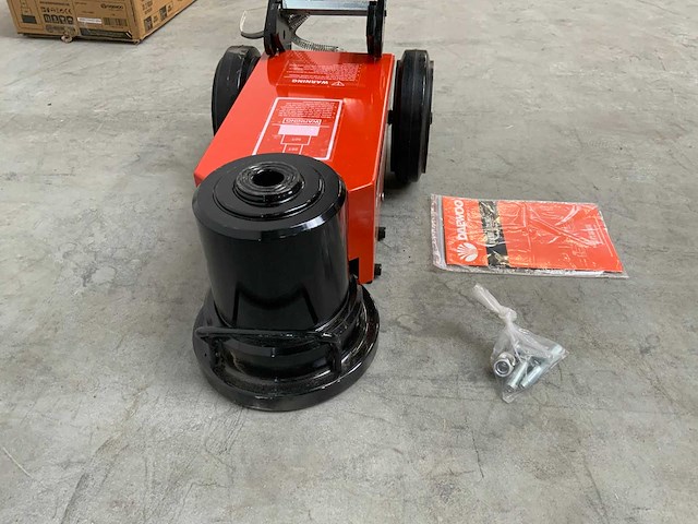 Daewoo 50t. dahj garagekrik - afbeelding 2 van  7