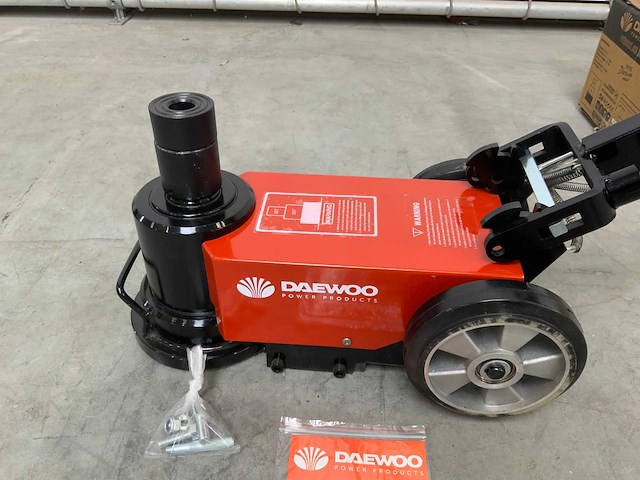 Daewoo 50t. dahj garagekrik - afbeelding 3 van  7
