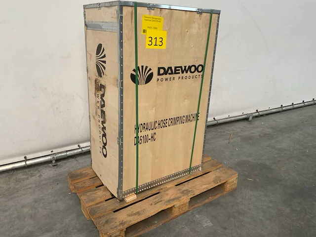 Daewoo da5100-hc hydraulische slangenpers - afbeelding 1 van  12
