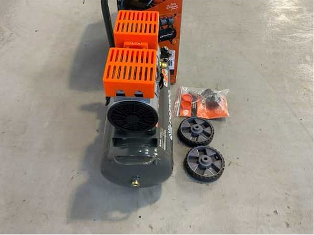 Daewoo daax 24l - luchtcompressor - afbeelding 4 van  5