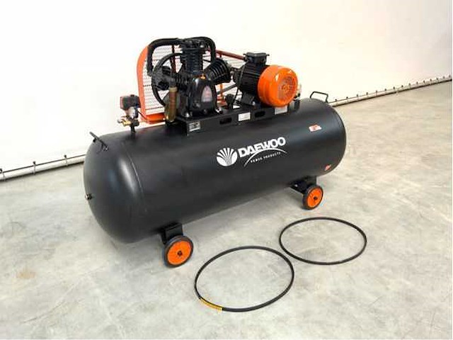 Daewoo daax500l - luchtcompressor - 500liter - 10pk - 14 bar - afbeelding 1 van  19
