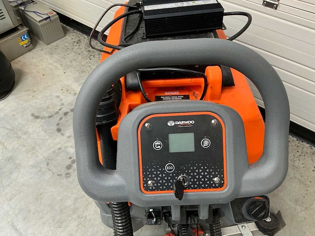 Daewoo dafl50a schuurmachine - afbeelding 4 van  4
