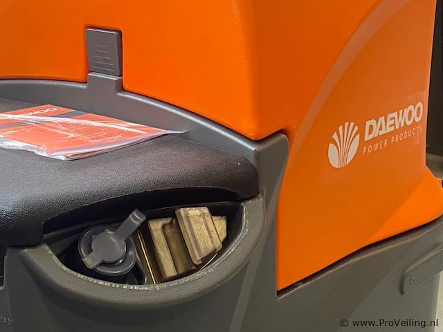 Daewoo dafr70 zit schrobmachine - afbeelding 6 van  11