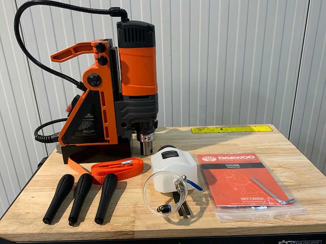 Daewoo damd1600 magneet boormachine in koffer - 1600kw - 830 rpm - afbeelding 10 van  11