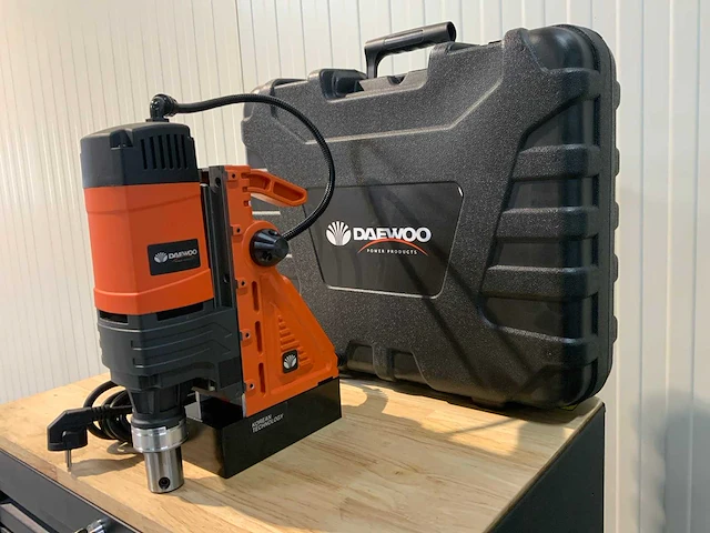 Daewoo damd1600 magneet boormachine in koffer - 1600kw - 830 rpm - afbeelding 19 van  24