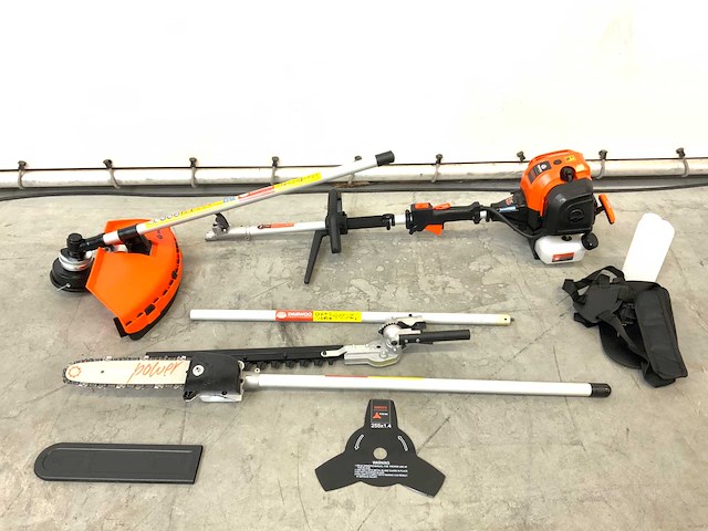 Daewoo damtx520 multifunctionele snoeigereedschapsset - afbeelding 1 van  10