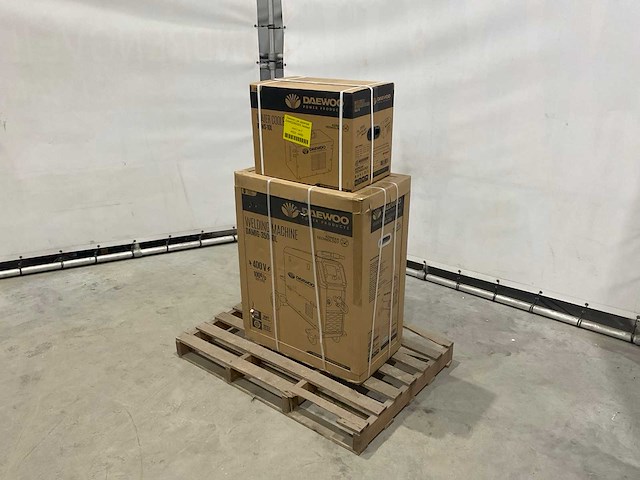 Daewoo danig-350gdl daws-10l watergekoelde lasmachine - afbeelding 1 van  2