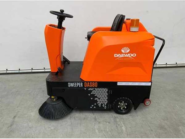 Daewoo das80 elektrische opzit veegmachine - veegbreedte 125 cm - afbeelding 7 van  14