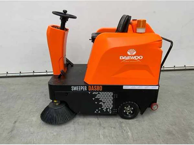 Daewoo das80 elektrische opzit veegmachine - veegbreedte 125 cm - afbeelding 7 van  14