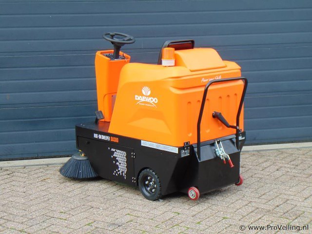 Daewoo das80 schoonmaakwagen - afbeelding 9 van  16