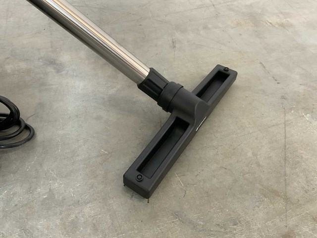 Daewoo davc2400-60l industriële nat- droogstofzuiger - afbeelding 9 van  11