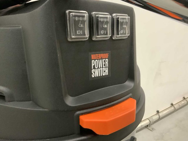 Daewoo davc3000-80l industriële nat- droogstofzuiger - afbeelding 6 van  11