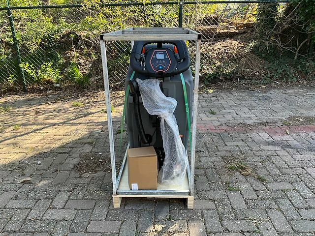 Daewoo dsd600 vloer schrobmachine - afbeelding 4 van  11