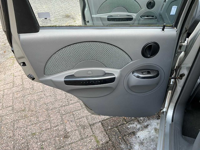 Daewoo kalos 1.4-16v class 06-lv-gr - afbeelding 15 van  30