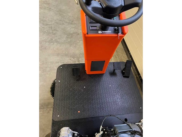 Daewoo sweeper das80 zelfrijdende veegmachine - afbeelding 8 van  11