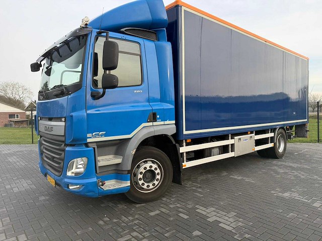 Daf - 2015 - cf 220 fa - 59-bgd-6 - afbeelding 1 van  16