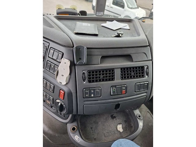 Daf - 2016 - h4gn3 / xf euro 6 - vrachtwagen - afbeelding 11 van  19