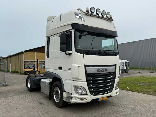 Daf - 2017 - xf460ft - vrachtwagen - afbeelding 12 van  26