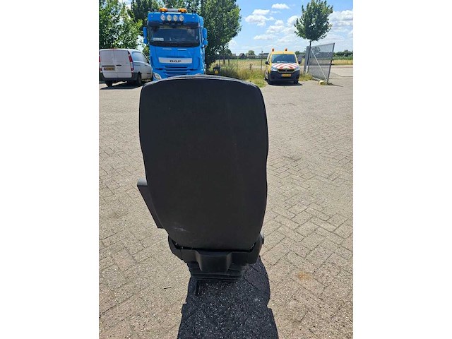 Daf - 2020 - lf 2020 - vrachtwagen stoel - afbeelding 5 van  7
