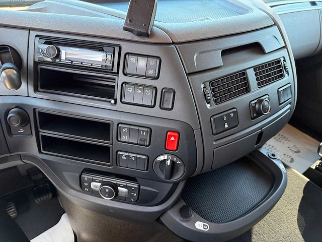 Daf - 2020 - xf 480 - vrachtwagen - afbeelding 8 van  21