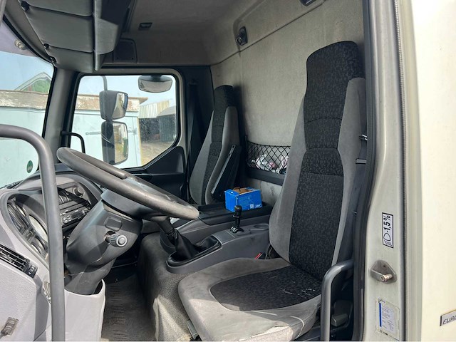 Daf - 45 lf - vrachtwagen - euro 5 - 2007 - afbeelding 2 van  14