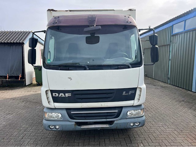 Daf - 45 lf - vrachtwagen - euro 5 - 2007 - afbeelding 12 van  26