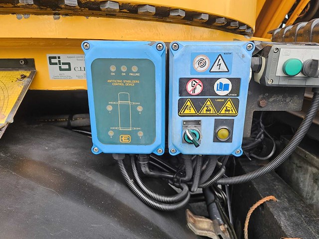 Daf - fad 85 cf 430 8x4 bergingswagen met effer 125 tonmeter laadkraan + fly-jib - afbeelding 18 van  47