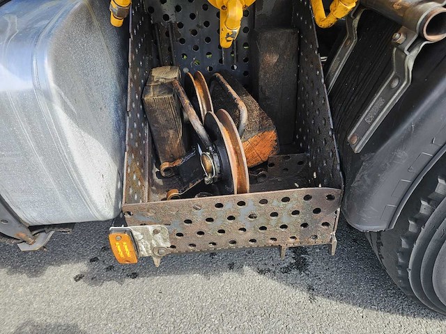 Daf - fad 85 cf 430 8x4 bergingswagen met effer 125 tonmeter laadkraan + fly-jib - afbeelding 22 van  47