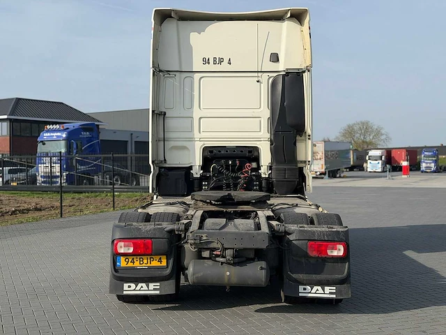 Daf - xf 460 ft - retarder - 94-bjp-4 - 2017 - vrachtwagen - afbeelding 18 van  24