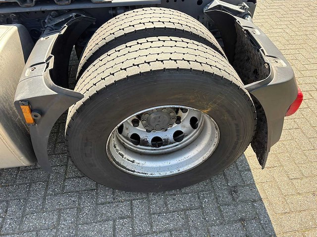 Daf - xf 460 space cab - met pto - euro 6 - vrachtwagen - afbeelding 14 van  15