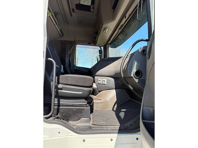 Daf - xf 460 space cab - met pto - euro 6 - vrachtwagen - afbeelding 1 van  10