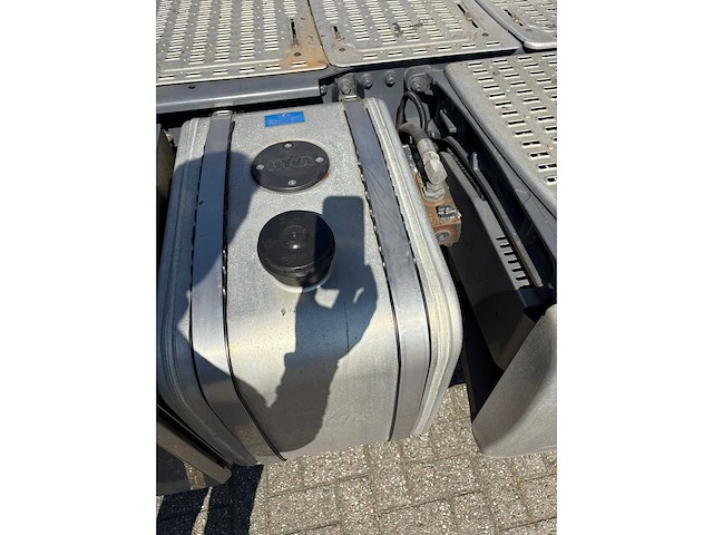 Daf - xf 460 space cab - met pto - euro 6 - vrachtwagen - afbeelding 3 van  10