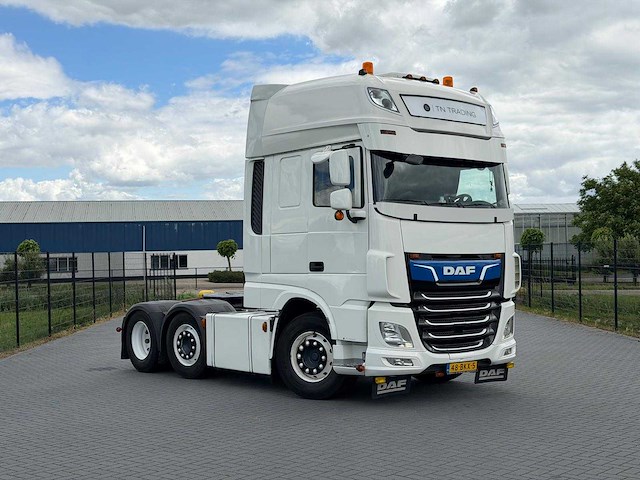Daf - xf 480 ftg 6x2/4 - 2018 - vrachtwagen - smart tacho - gestuurde voorloper - nl truck - 48-bkx-5 - afbeelding 21 van  30