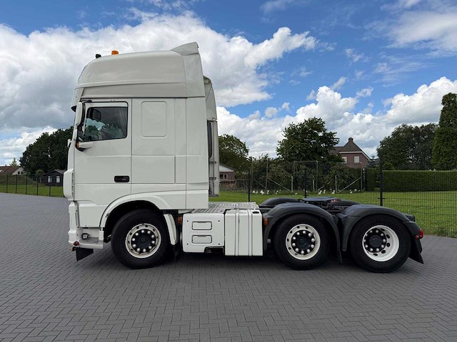 Daf - xf 480 ftg 6x2/4 - 2018 - vrachtwagen - smart tacho - gestuurde voorloper - nl truck - 48-bkx-5 - afbeelding 23 van  30