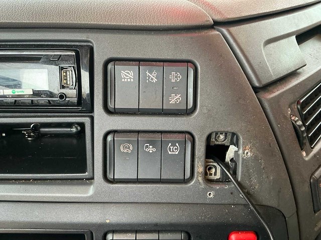 Daf - xf480fan - vrachtwagen met huifopbouw - 2021 - afbeelding 32 van  45