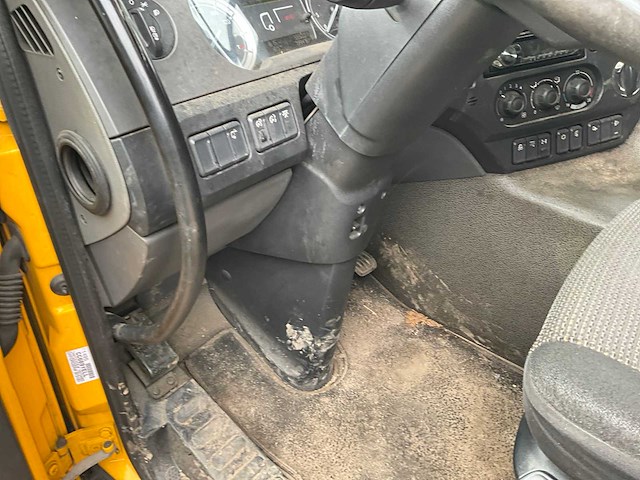 Daf + floor combinatie kavel 1 en 2 vrachtwagen en steenoplegger - afbeelding 6 van  71