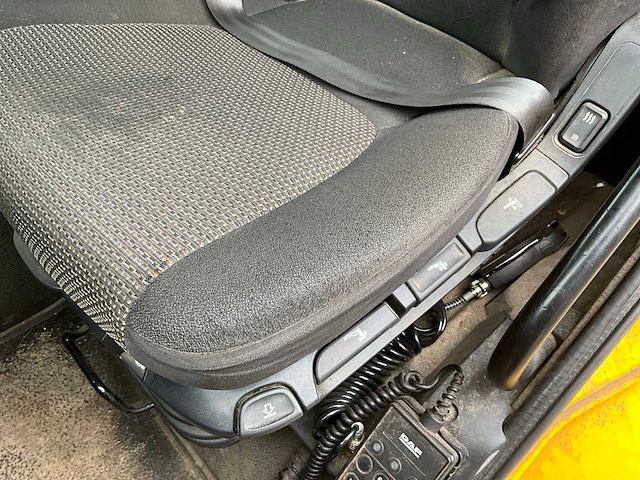 Daf + floor combinatie kavel 1 en 2 vrachtwagen en steenoplegger - afbeelding 7 van  71