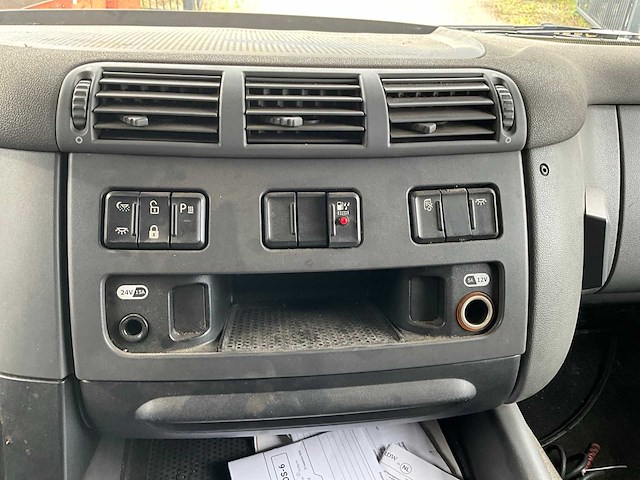 Daf + floor combinatie kavel 1 en 2 vrachtwagen en steenoplegger - afbeelding 17 van  71