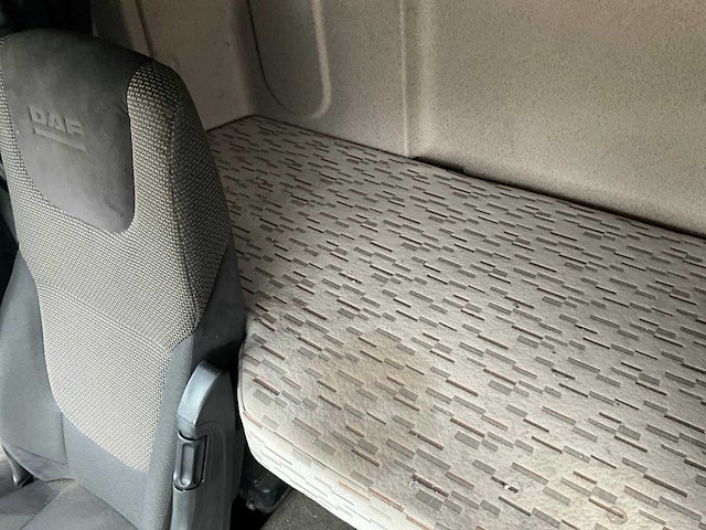 Daf + floor combinatie kavel 1 en 2 vrachtwagen en steenoplegger - afbeelding 21 van  71