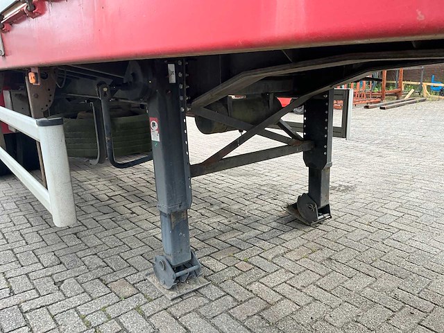 Daf + floor combinatie kavel 1 en 2 vrachtwagen en steenoplegger - afbeelding 47 van  71